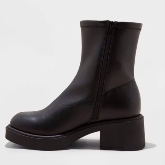 Wild Fable Black Ankle Boots - Picture 3 of 3